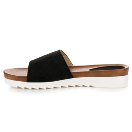 Babuchas vinceza ante negro 4