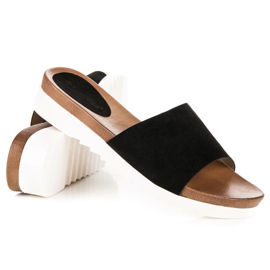 Babuchas vinceza ante negro 5