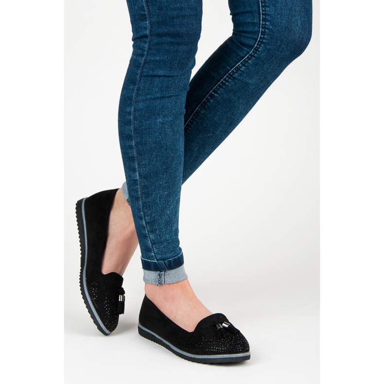 Muto Bailarinas ante flecos negro 2