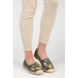 Bestelle Alpargatas primavera con parches verde 1
