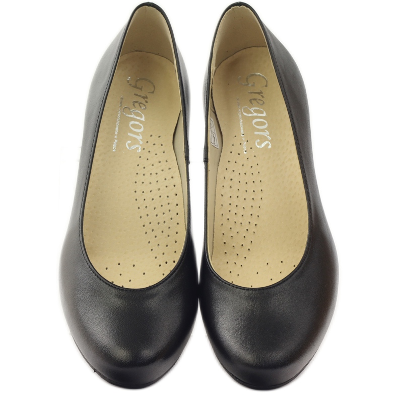 Salones de mujer Gregors 702 negro 4