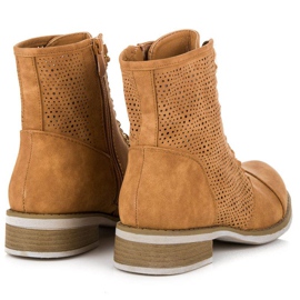 Bello Star Botas caladas para primavera. marrón 4