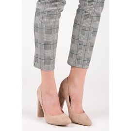 Ideal Shoes Bombas elegantes en el post. marrón 2