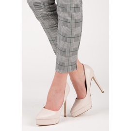 Small Swan Tacones lacados en la plataforma marrón 2 Small Swan Tacones lacados en la plataforma marrón 2