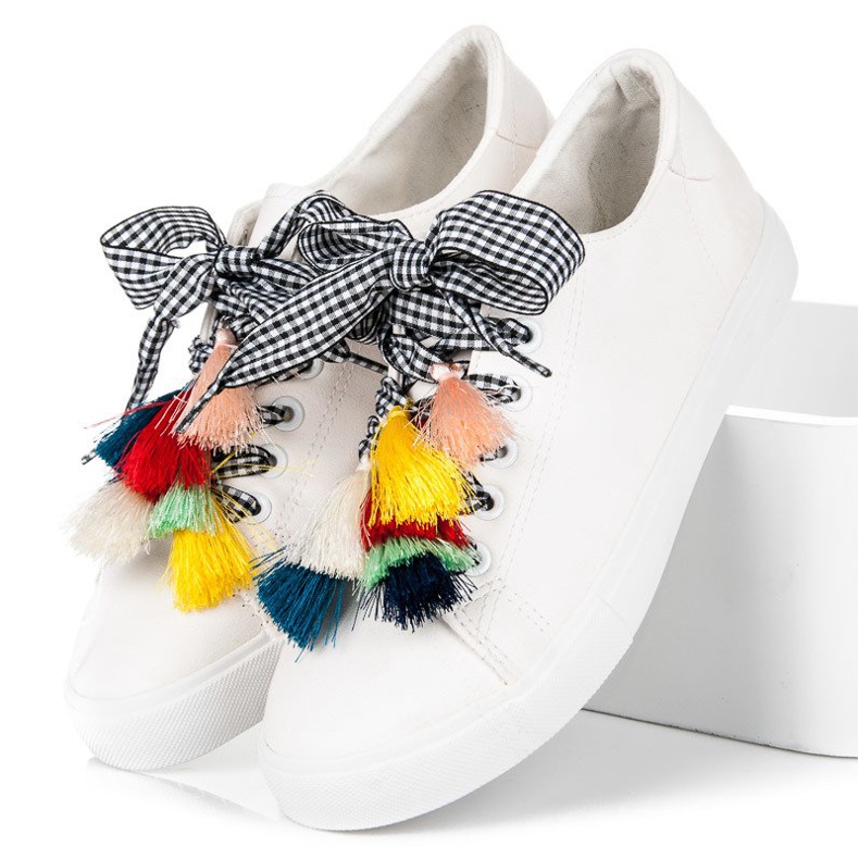 Ideal Shoes Deportivas blancas con flecos blanco 1 Ideal Shoes Deportivas blancas con flecos blanco 1