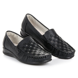 Hasby Mocasín negro calado 2