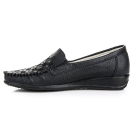 Hasby Mocasín negro calado 3