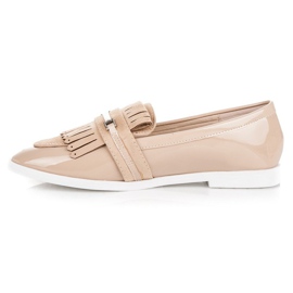 Ideal Shoes Mocasín lacado beige 3