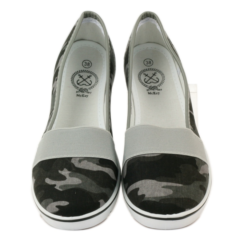 Tenis Mckey 182 con tacón de cuña verde 4 Tenis Mckey 182 con tacón de cuña verde 4