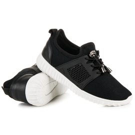 Deportivas negras con ribete negro 4