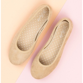 Cómodas bailarinas de ante marrón 7