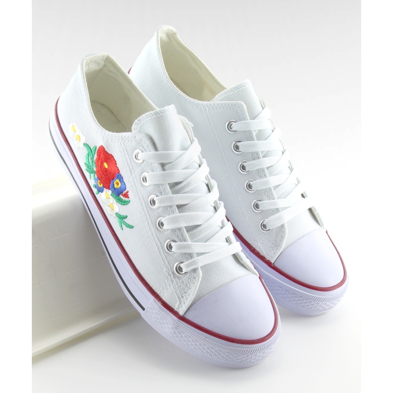 Deportivas blancas con bordado B71H-25 blanco 2 Deportivas blancas con bordado B71H-25 blanco 2