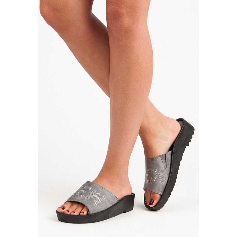 Babuchas vinceza ante gris 2