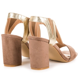 Sandalias con tacón Vinceza marrón 6