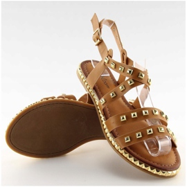 Sandalias con tachuelas camel WL193 Camel marrón 4