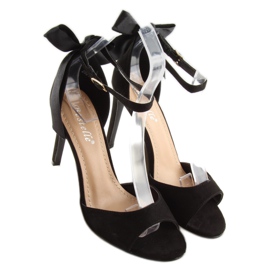 Sandalias negras con tacón alto Z921-7SA-2 negro 2