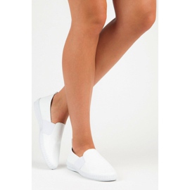 Slipons blancos de MCKEYLOR 2
