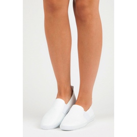 Slipons blancos de MCKEYLOR 1