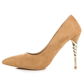 Tacones de ante marrón 2