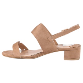 Fama Sandalias de tacón bajo marrón 1