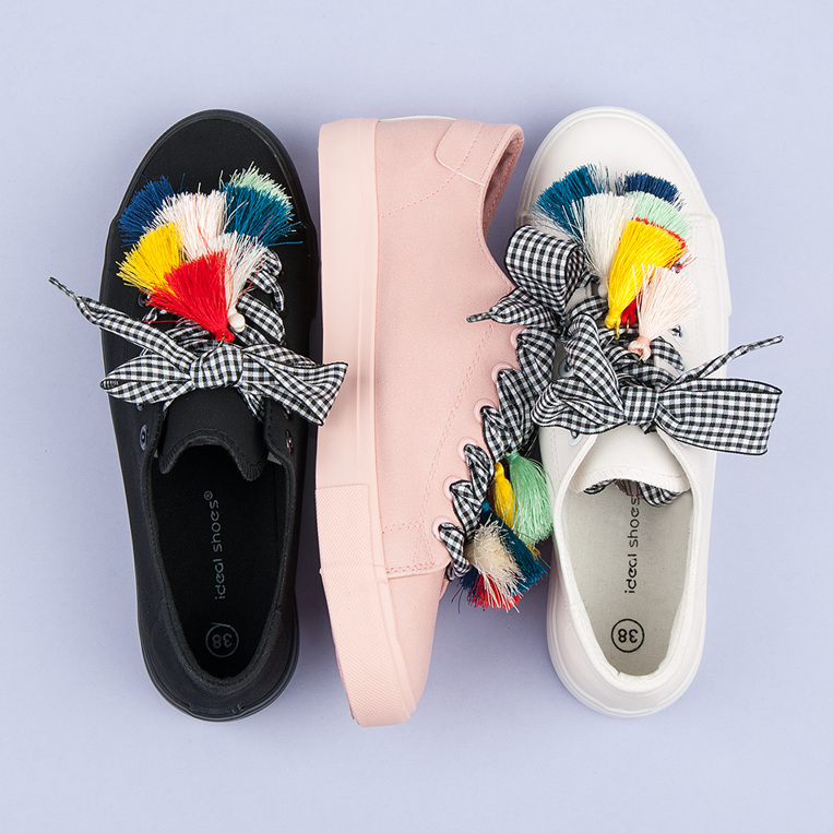 Ideal Shoes Deportivas rosas con flecos 1