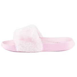 Chanclas rosas con pelo rosado 4