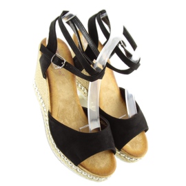 Sandalias negras con cuña LJ-5K41 negro 2