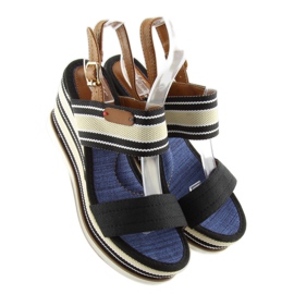 Sandalias negras con tacón cuña D-37 negro 6