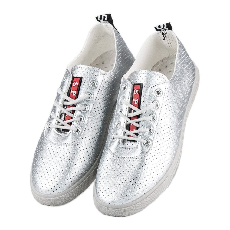 Deportivas Plateadas Con Calado gris 2