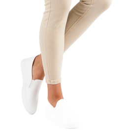 Slipons blancos de mujer 4