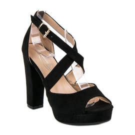 Sandalias en un poste alto negro 6