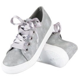 Zapatillas de deporte de moda con un enlace. gris 2