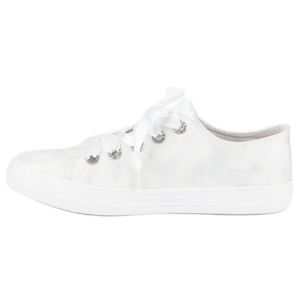 Zapatillas de deporte de moda con un enlace. blanco 1