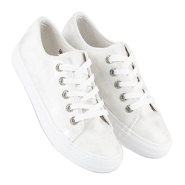 Zapatillas de deporte de moda con un enlace. blanco 4