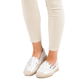 Forever Folie Alpargatas plateadas con tachuelas gris 5