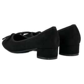 Bombas en tacones bajos negro 2