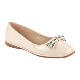 Ideal Shoes Bailarinas lacadas beige 1