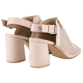Sandalias caladas con pala marrón 5