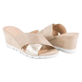 Ideal Shoes Zapatillas cuña beige 4