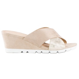 Ideal Shoes Zapatillas cuña beige 6