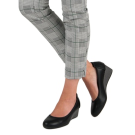 Bombas en la cuña VINCEZA negro 1