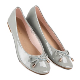Ideal Shoes Bailarinas lacadas grises 3