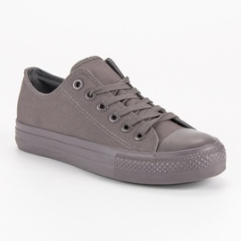 Zapatillas gris oscuro en un enlace 3