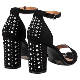 Bestelle Sandalias elegantes en un poste negro 4