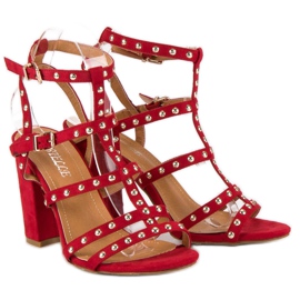 Bestelle Sandalias rojas en un post rojo 1 Bestelle Sandalias rojas en un post rojo 1