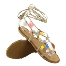 Sandalias con pompones beige 6009 beige 6