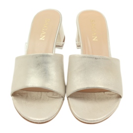 Babuchas doradas Sagan 2554 dorado 3