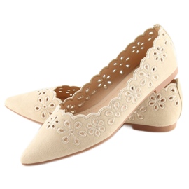 Beige IT-29 Bailarinas beige con estampado calado 1