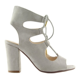Sandalias con tacón ancho gris NC58 4
