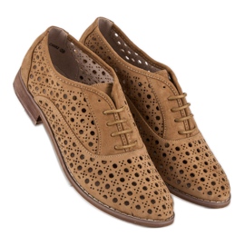 Corina Zapatos calados con ribete. marrón 1